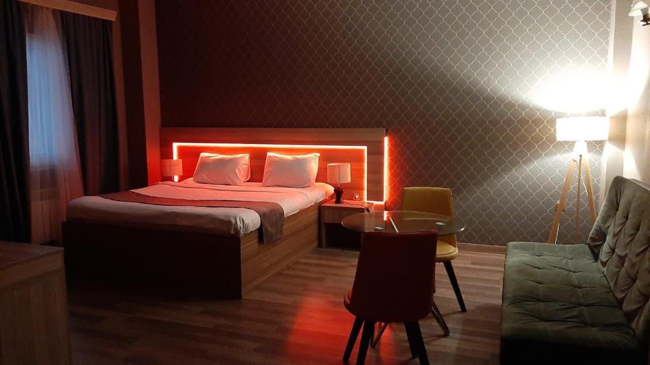 Haz Boutique Hotel Baky Esterno foto