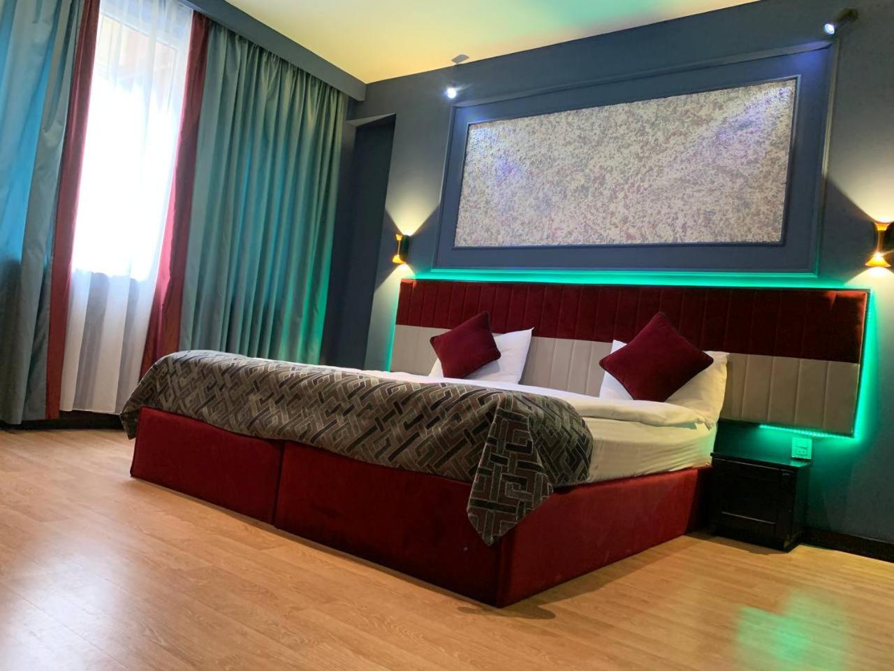 Haz Boutique Hotel Baky Esterno foto